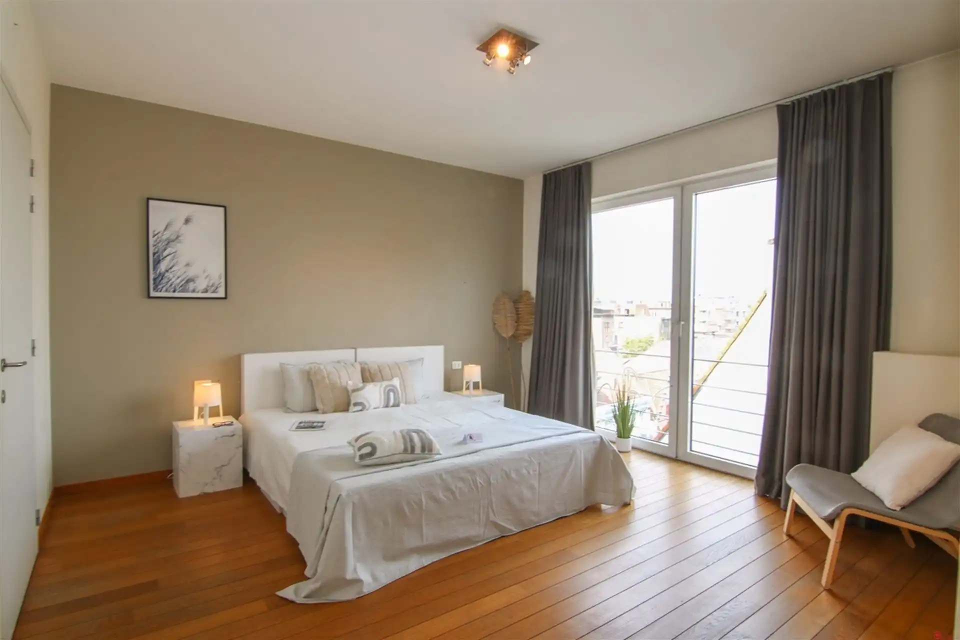 Stijlvol en ruim appartement  foto 11