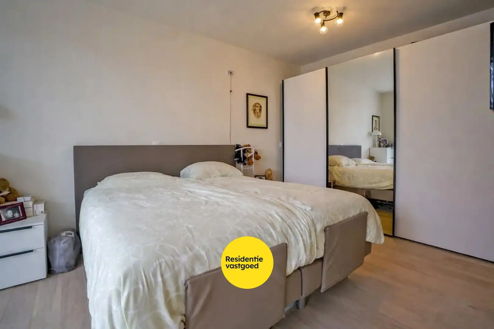 Prachtig 1-slaapkamerappartement met ruim terras (serviceflat) in Residentie Beukenhof, uniek wonen in de dorpskern van Oostduinkerke.  foto 7