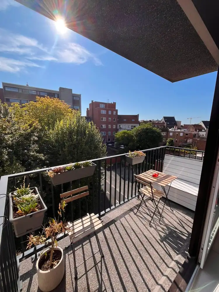 Centraal gelegen en instapklaar appartement te huur in Kortrijk foto 2