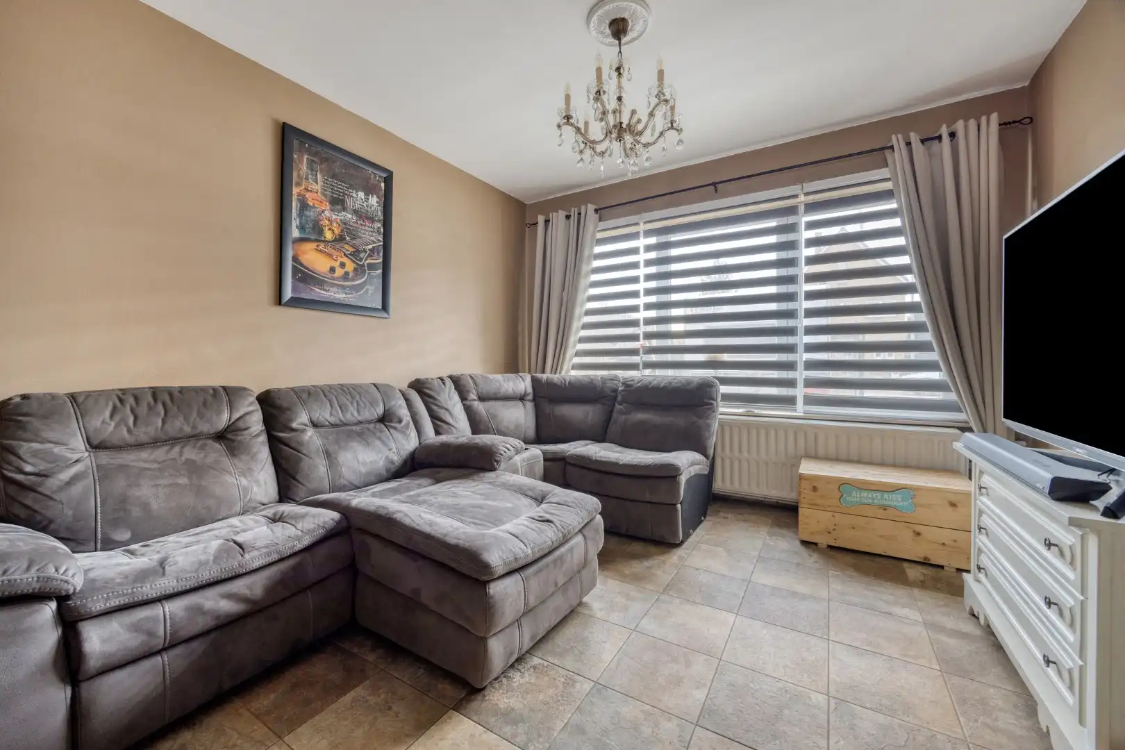 Ruime gezinswoning in rustige centrumligging foto 7