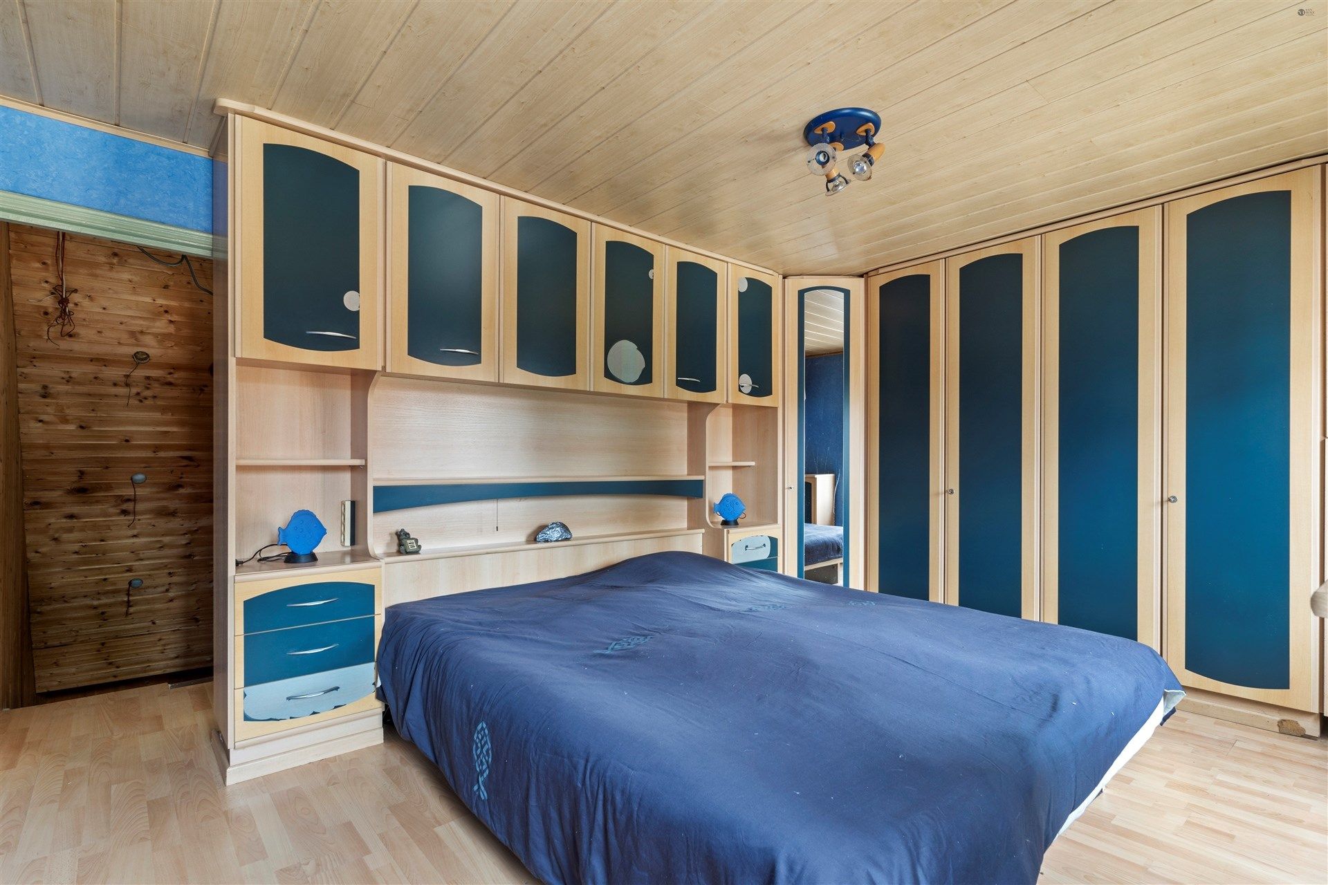op te frissen half open bebouwingop 186m² foto 17