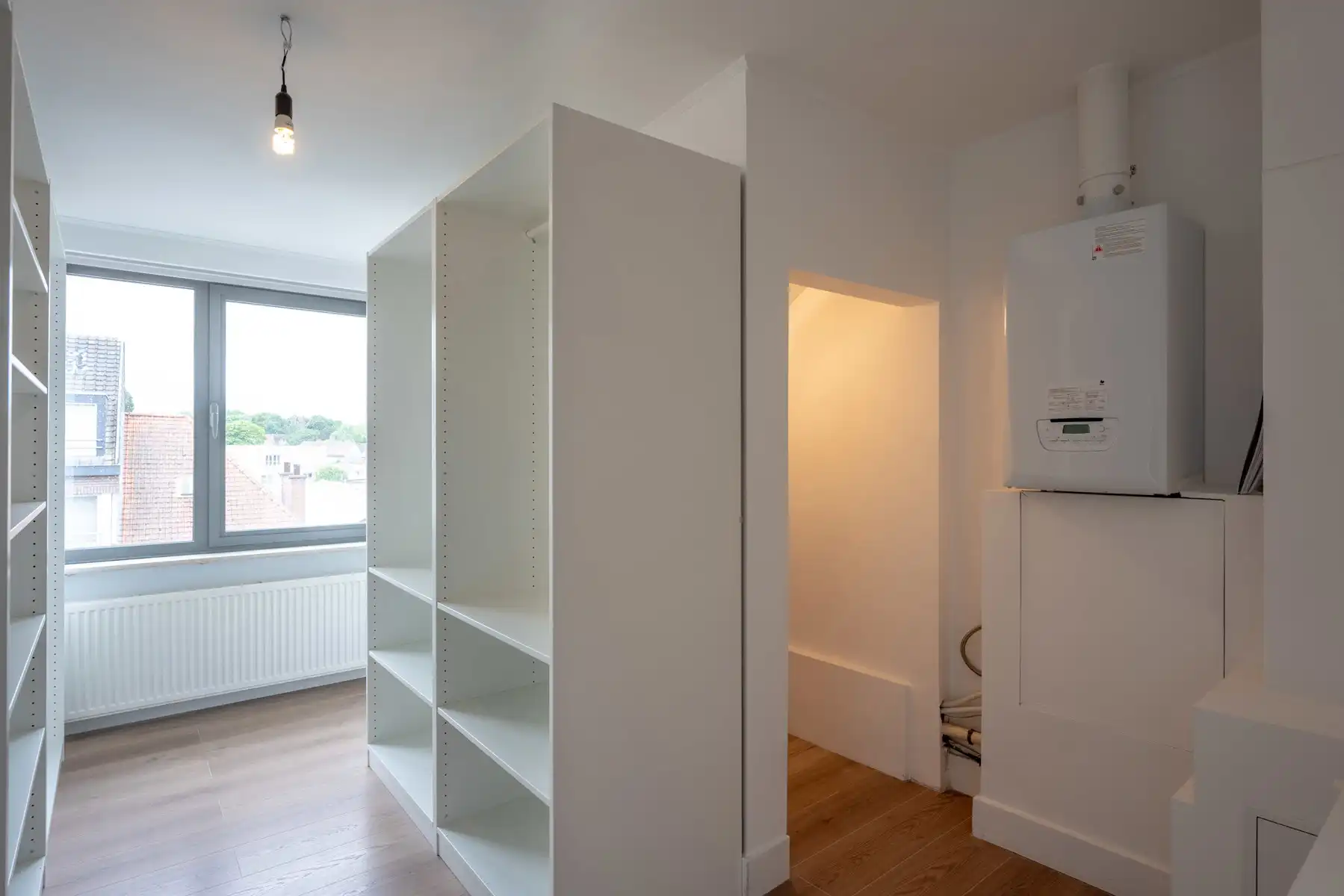 Totaal gerenoveerde duplex met 5 slaapkamers en 2 badkamers  foto 17