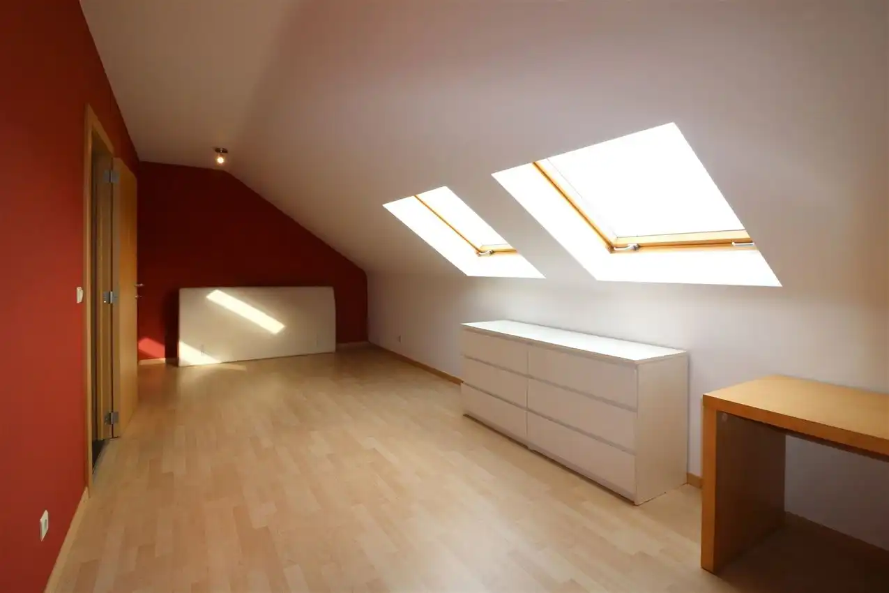 Duplex met groot terras, twee slpk en afgesloten garage foto 20