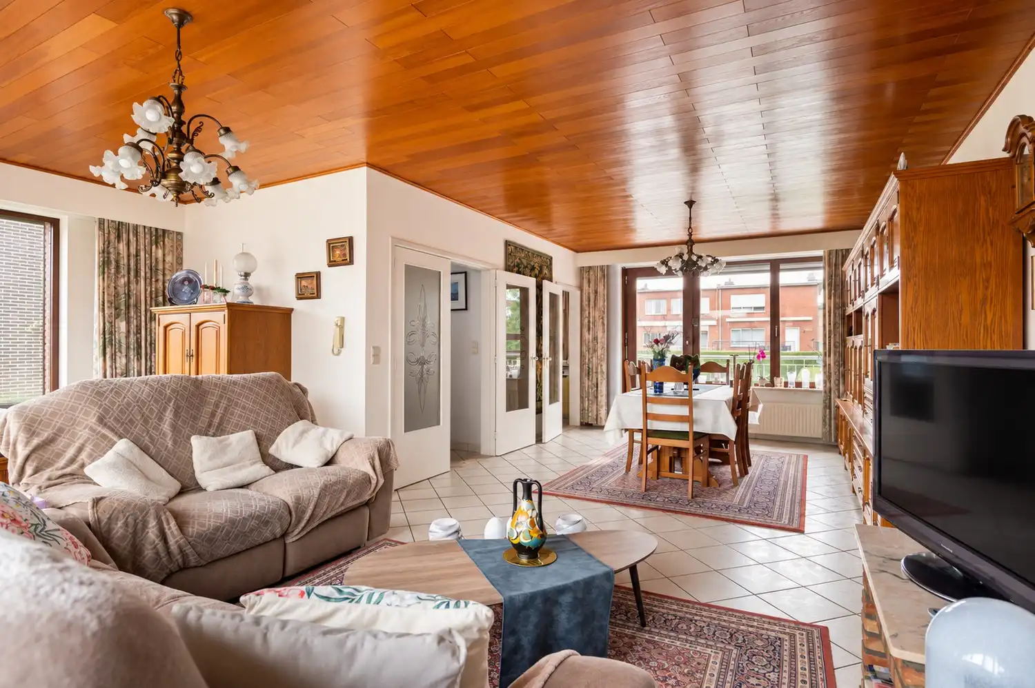 Halfopen bel-etagewoning met 3 slaapkamers, garage en zuidoostgerichte tuin foto 5