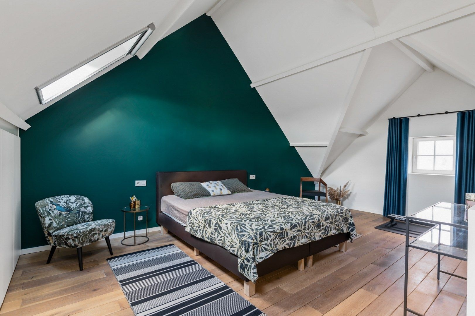 Volledig gerenoveerde woning van 197 m² met 2 à 3 slaapkamers te Wilrijk! foto 19