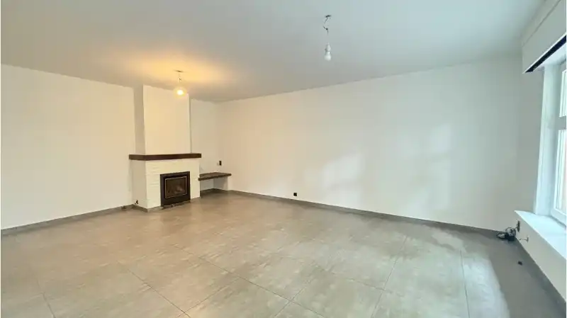 Comfortabel 2-slaapkamerappartement met Terras te koop in Brugge foto 4