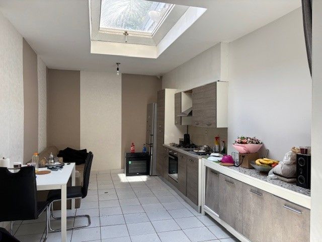 Te renoveren woning met 2 slaapkamers nabij het Astridpark. foto 2