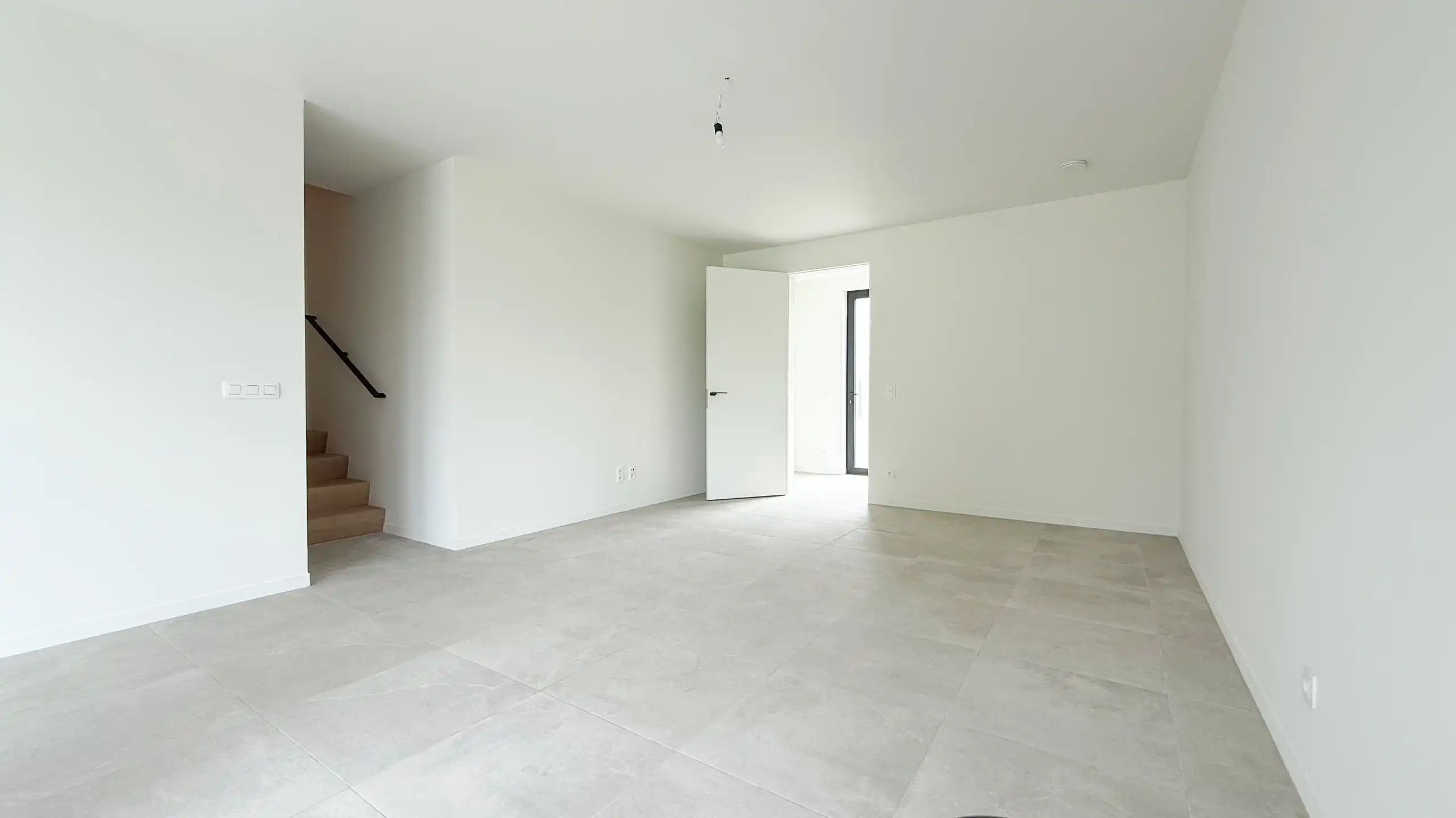 Hoogwaardig afgewerkte woning met industriële look! foto 6