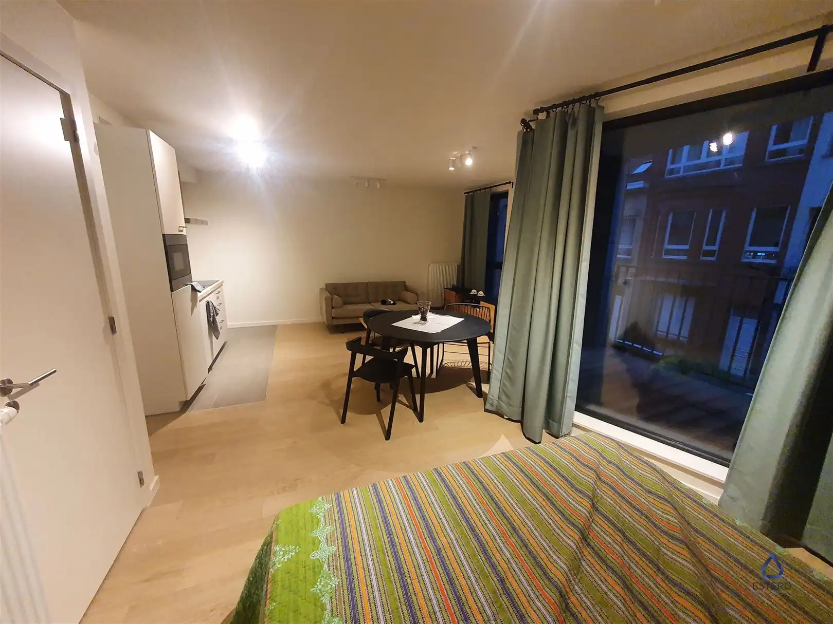 Moderne studio met terras en ondergrondse parking foto 3