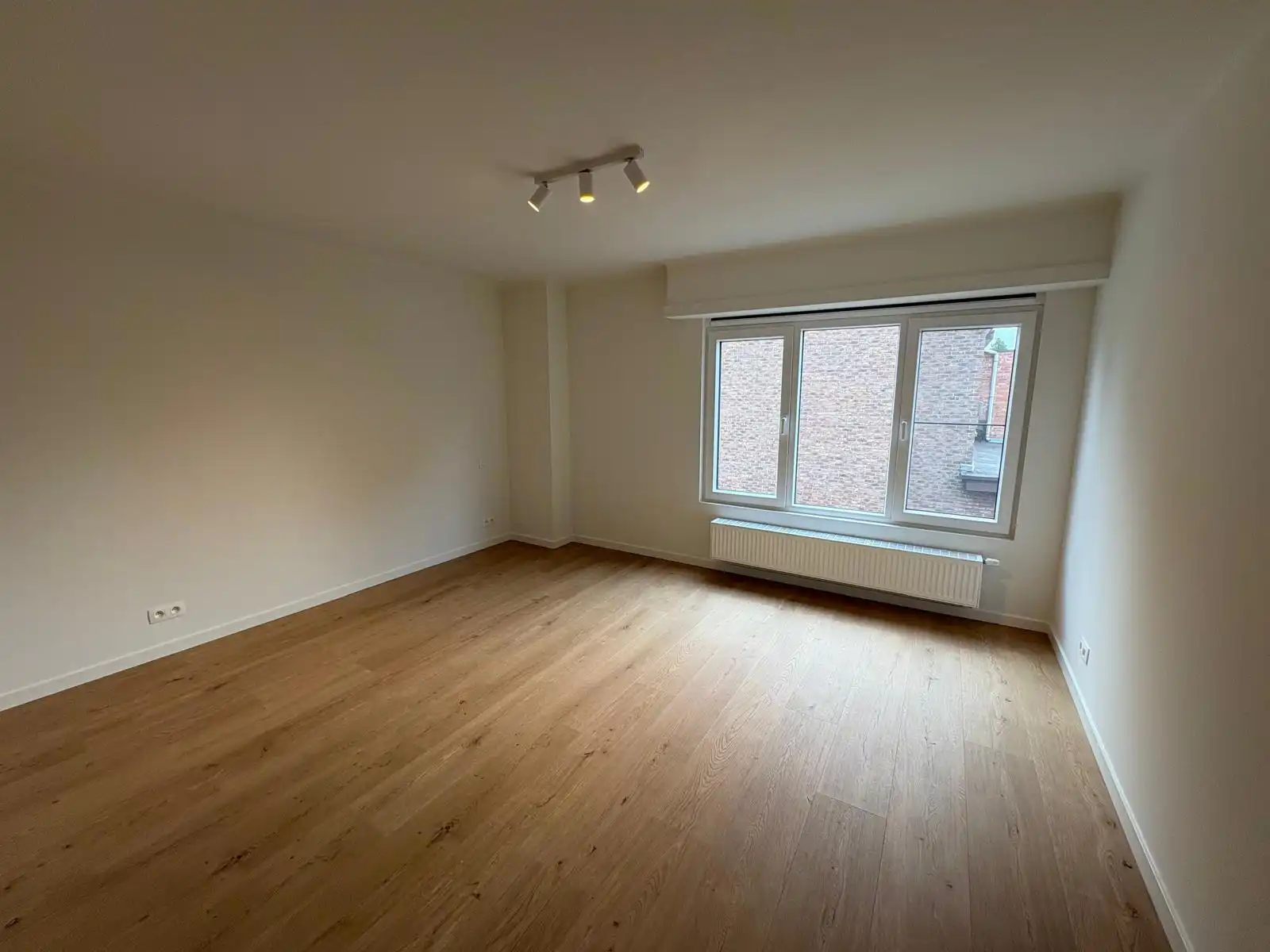 Volledige gerenoveerde woning met 3 slaapkamers in Nijlen foto 14