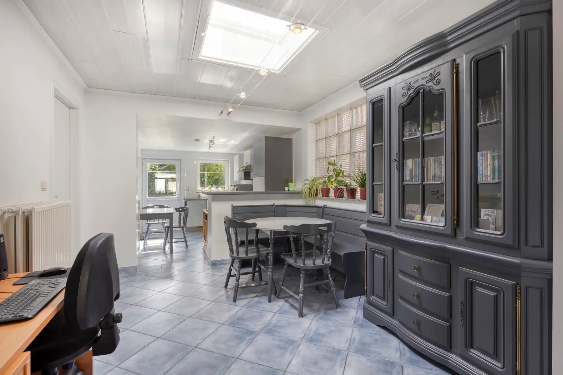 Instapklare 3 gevelwoning op centrale ligging foto 6