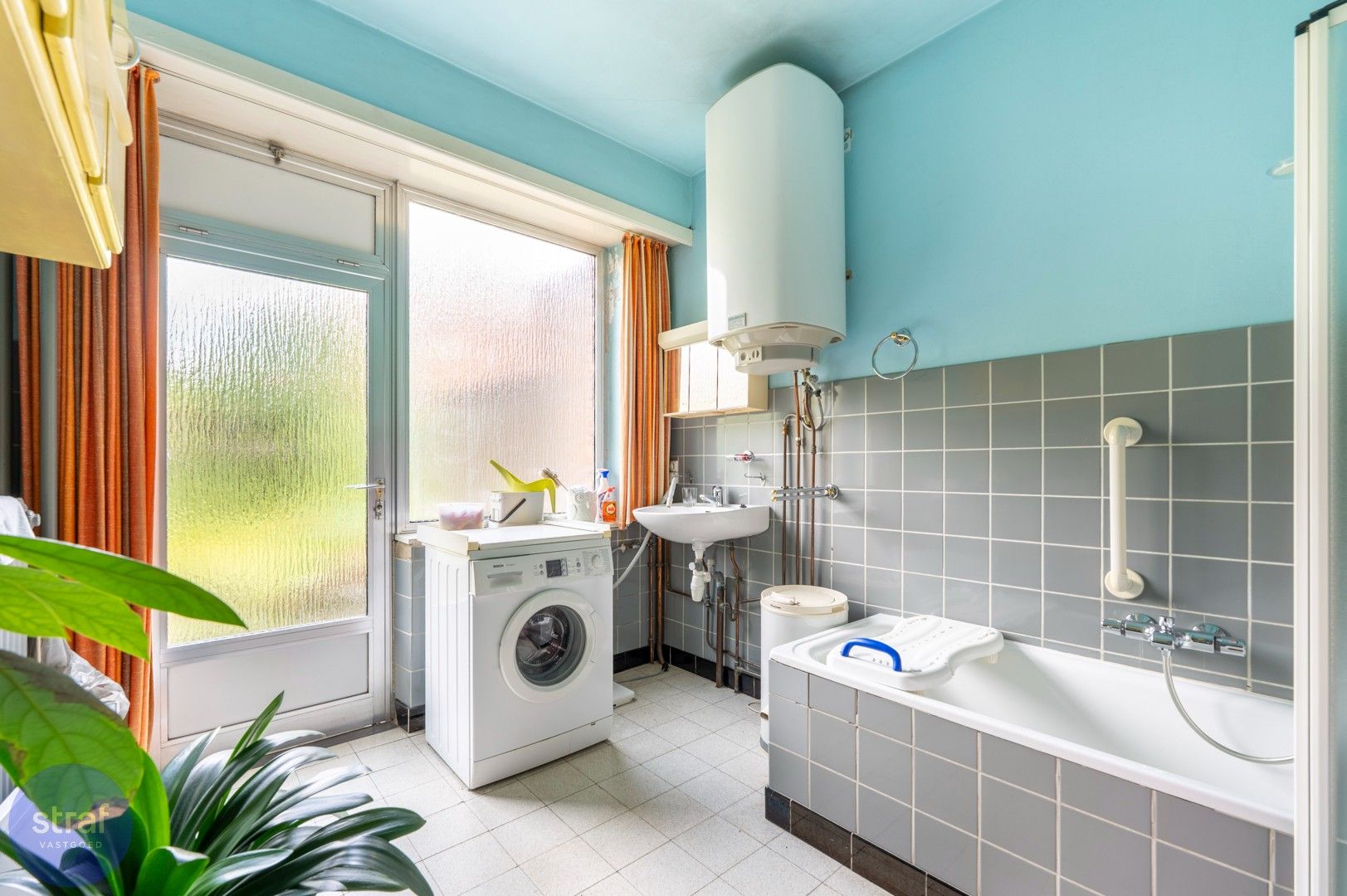 Ruime woning met veel potentieel in een doodlopende straat foto 14