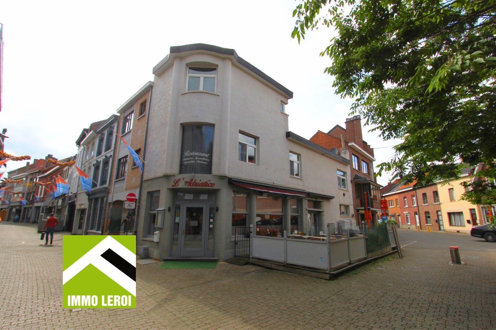 Gebouw met gezellig restaurant in het centrum van Tongeren foto 1