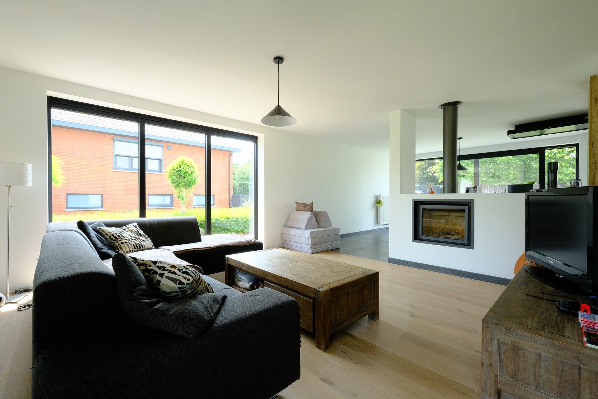 Rustig gelegen ruime woning in Lummen foto 3