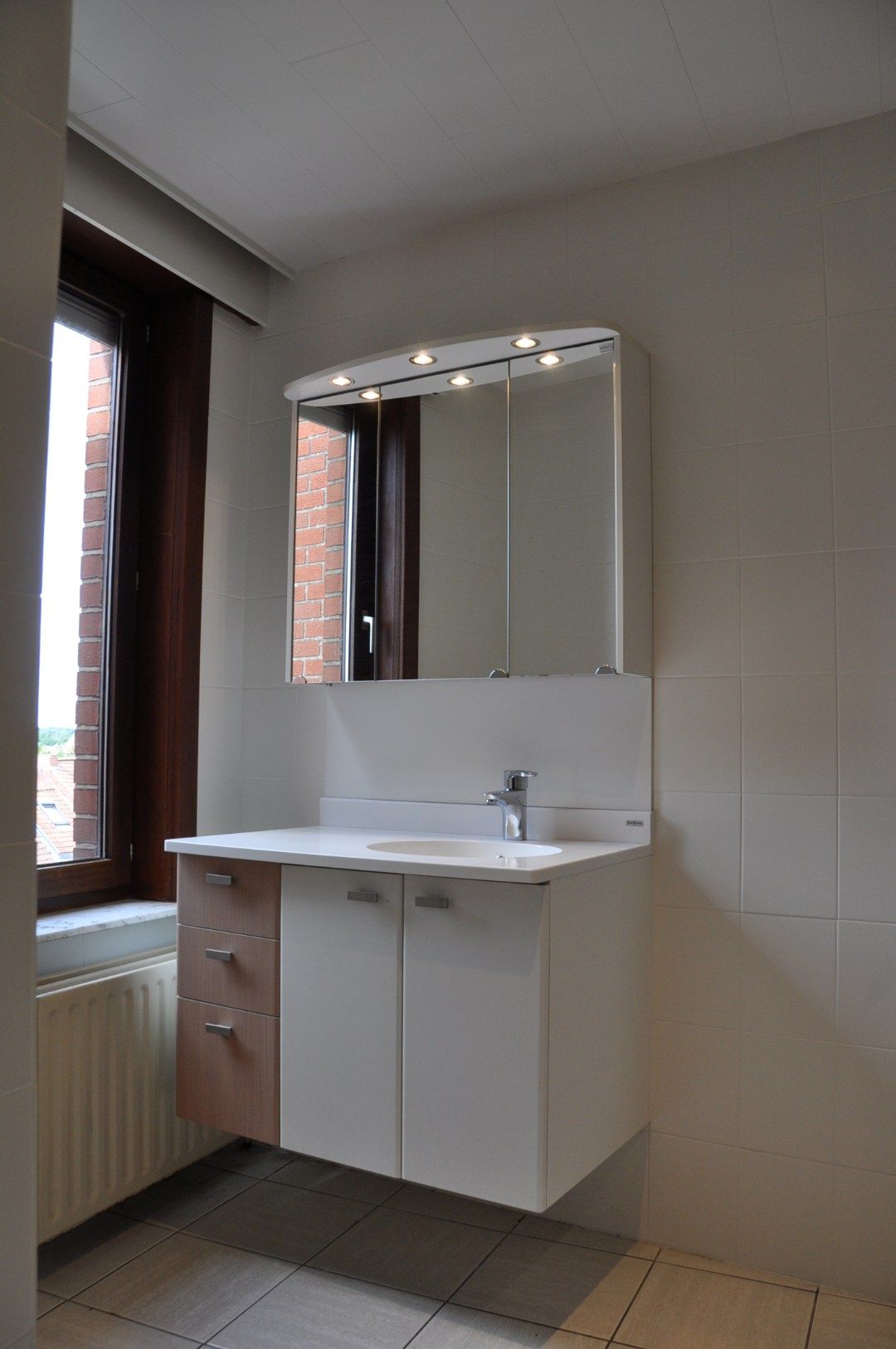 Ruim en verzorgd appartement met twee slaapkamers - centrale ligging. foto 12