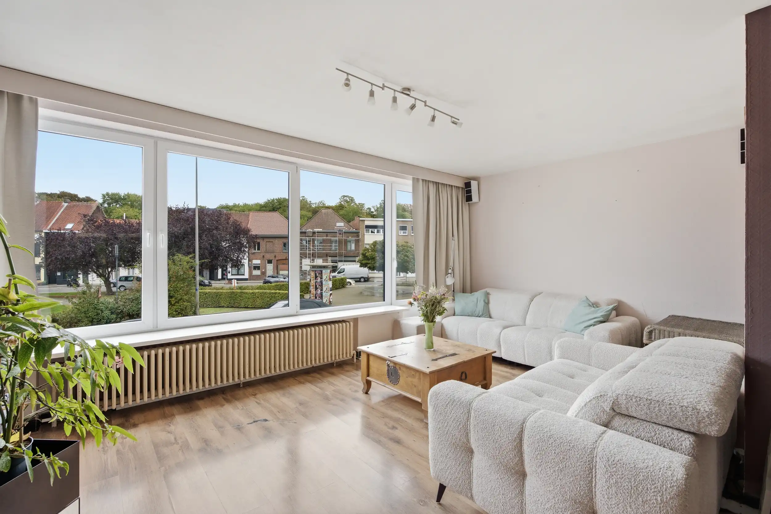 Verrassend ruime woning met atelier en EPC A foto 2