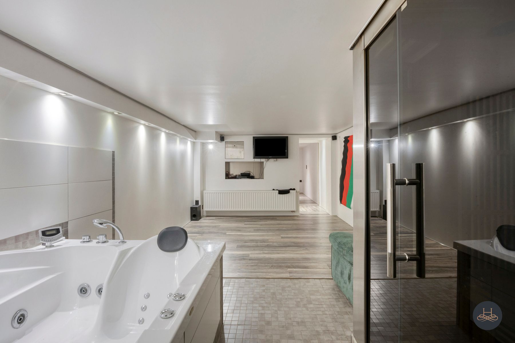 Stijlvolle bel-etage met wellness en tuin foto 24