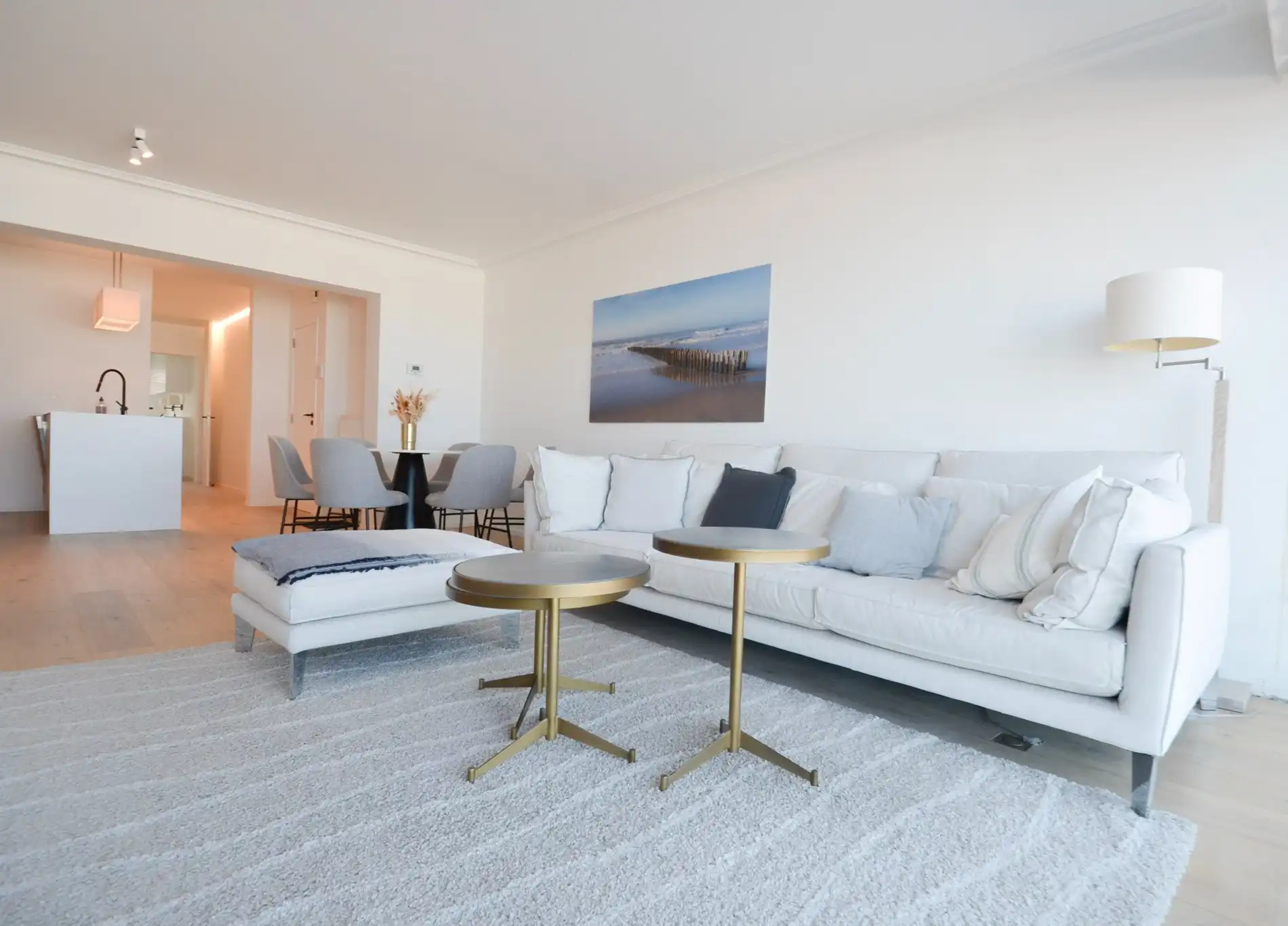 Stijlvol, recent gerenoveerd appartement met frontaal zeezicht. foto 4