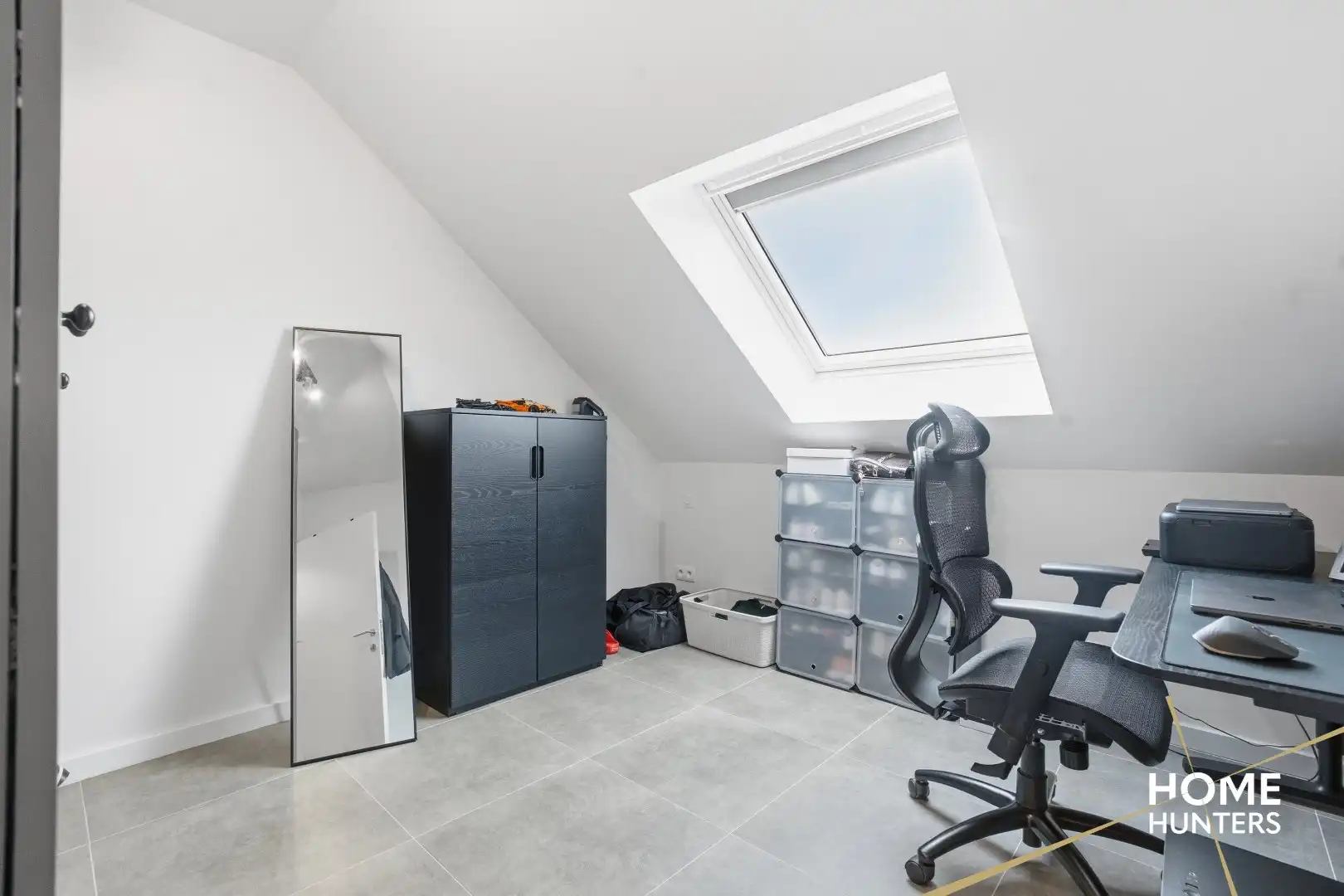 Gezellig duplexappartement met 2 slaapkamers en terras te Ieper foto 9
