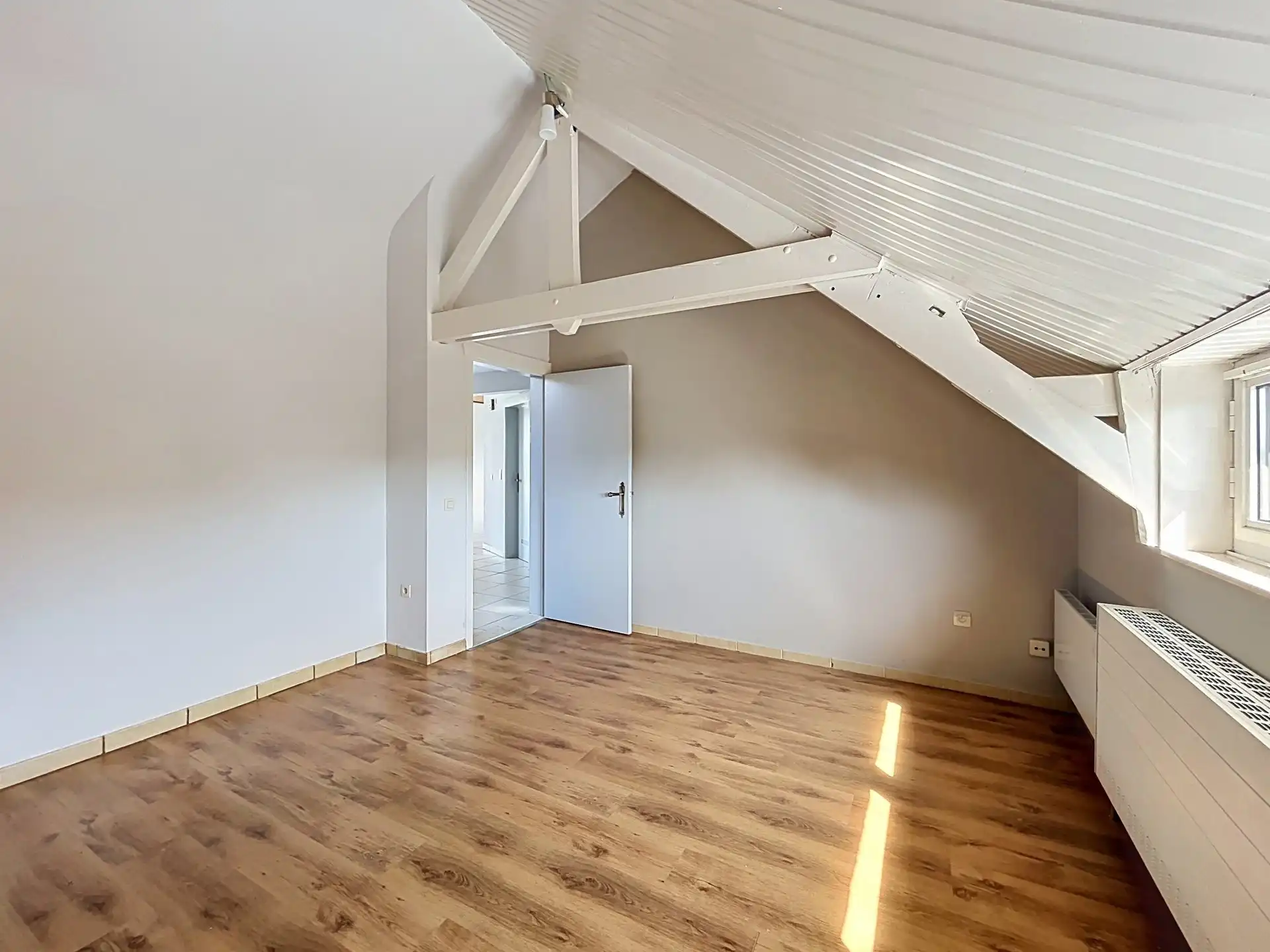 OPBRENGSTEIGENDOM MET 3 VOLLEDIG VERHUURDE APPARTEMENTEN – UITSTEKENDE INVESTERING IN SINT-PAUWELS foto 8