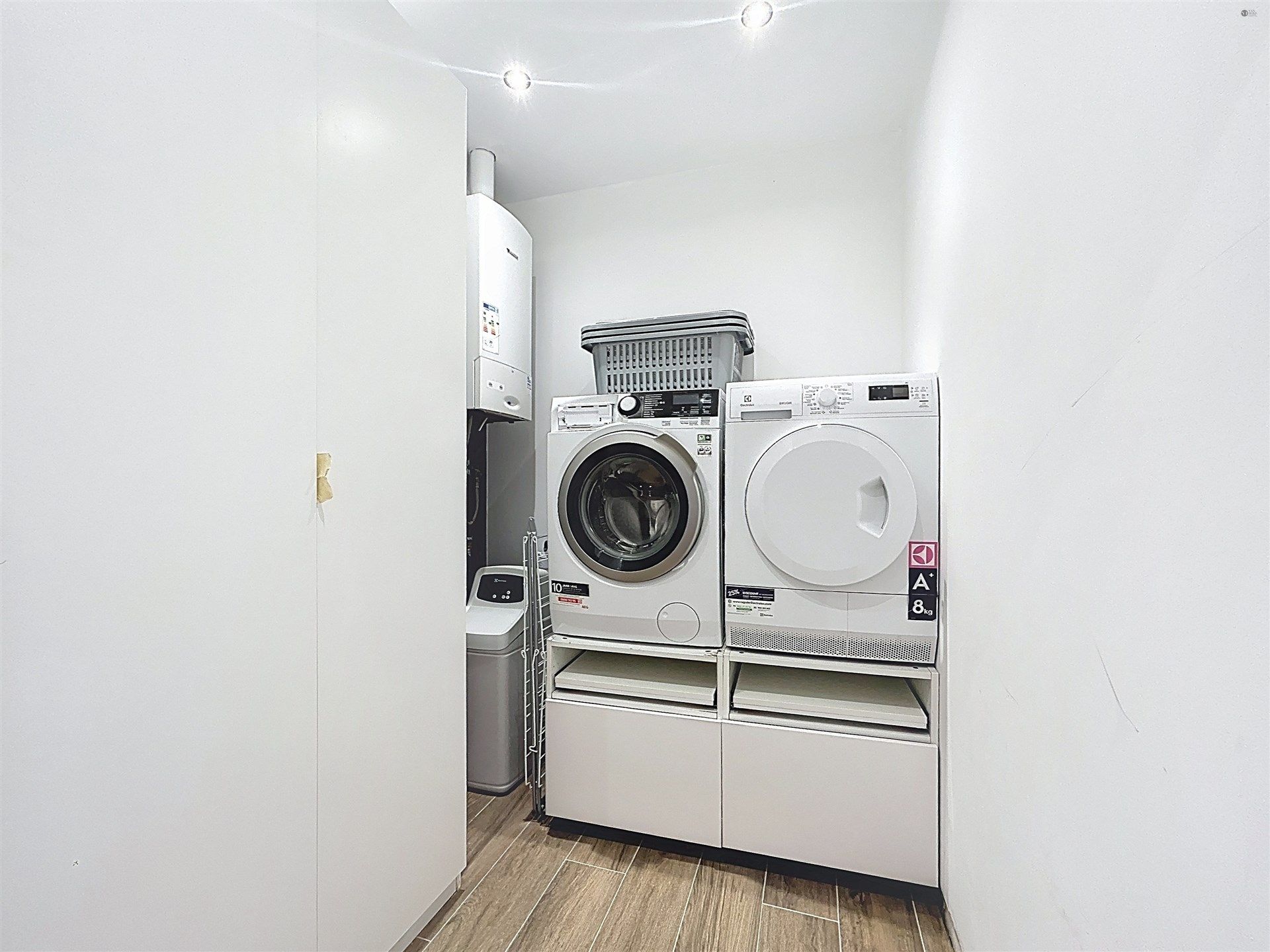 instapklare gezinswoning met 4 slaapkamers op perceel van  foto 16