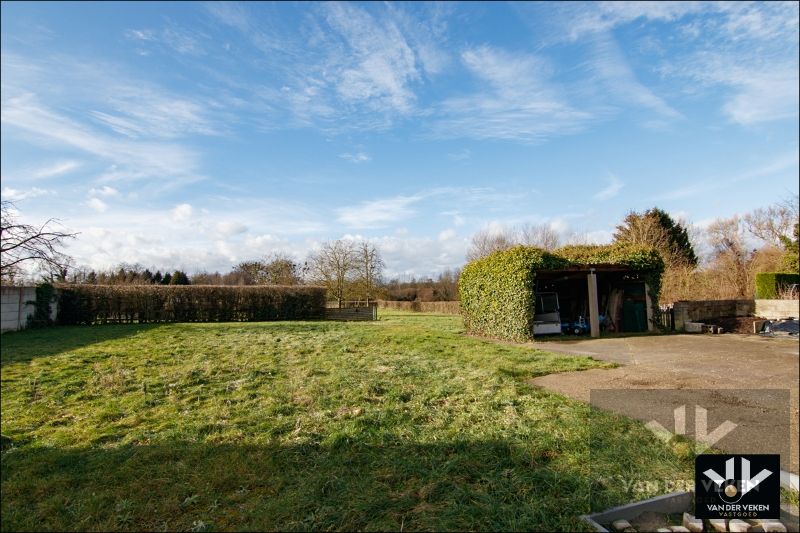 TWEEWOONST MET PAARDENSTALLEN EN WEILAND OP RUIM PERCEEL 37A21CA IN LANDELIJKE OMGEVING foto 5