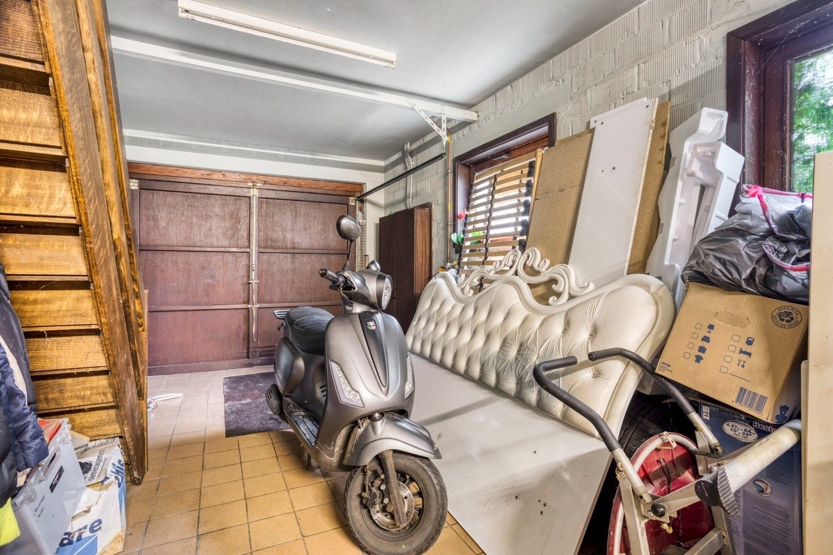 Gelijkvloerse woning met 2 slpks en inpandige garage op 824 m² !  foto 15