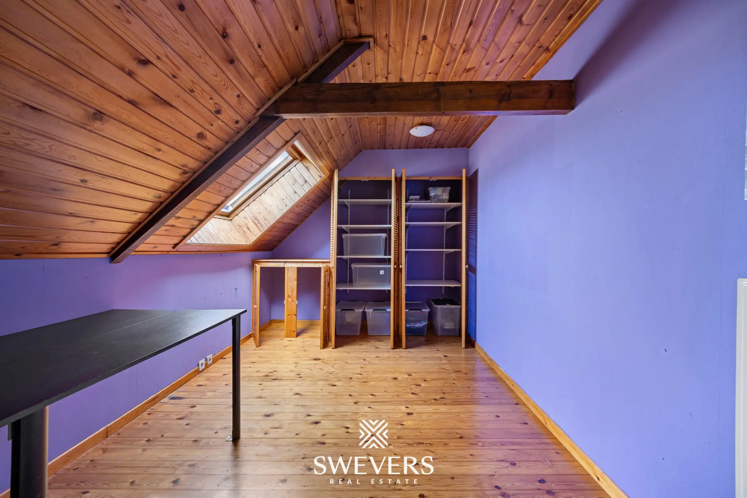 Gezinswoning met bureau, vier slaapkamers en zonnige tuin foto 18