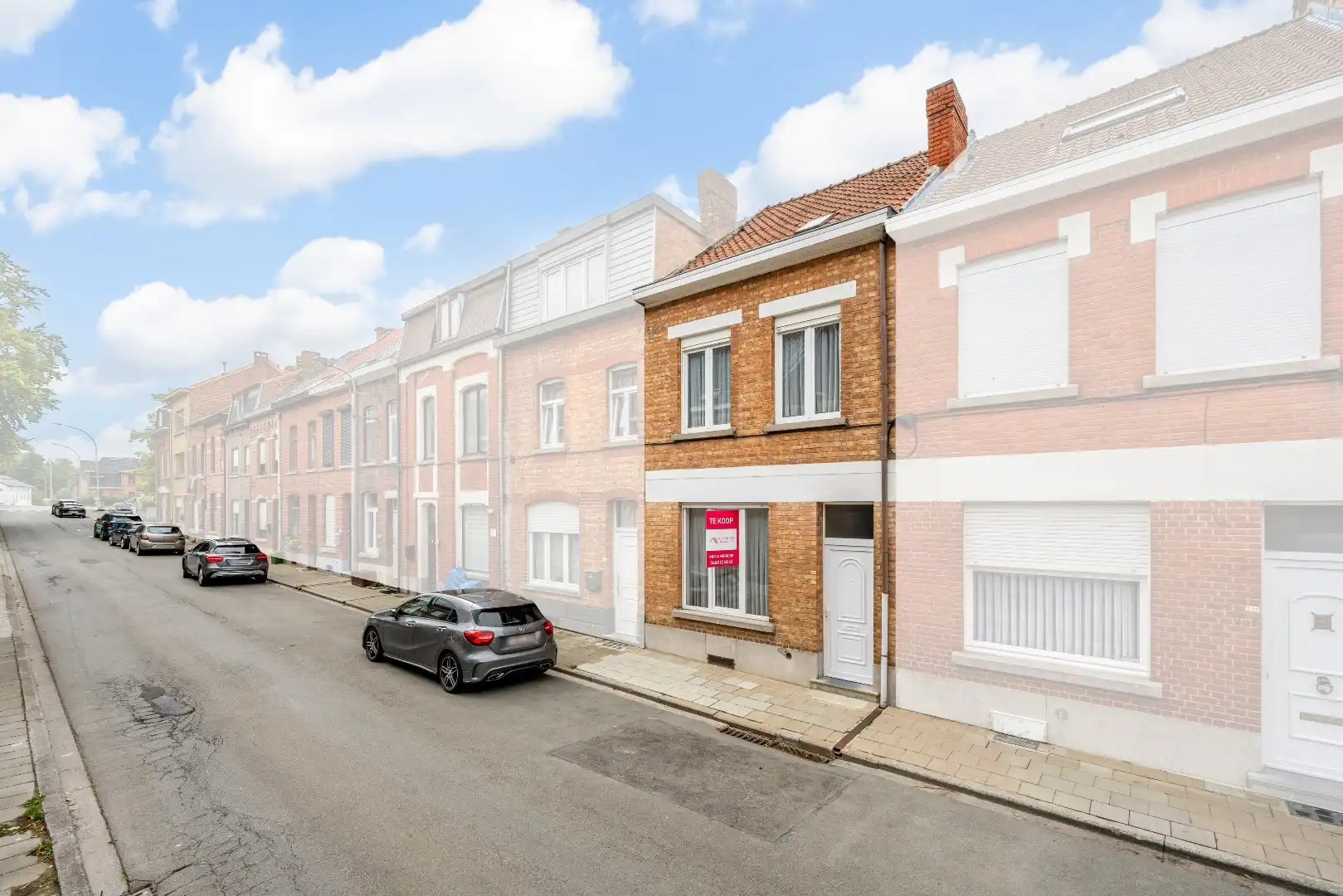 Verzorgde stadswoning met zicht over de Dendervalei foto 2