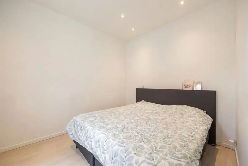 Lichtrijk appartement op het bovenste verdiep foto 6