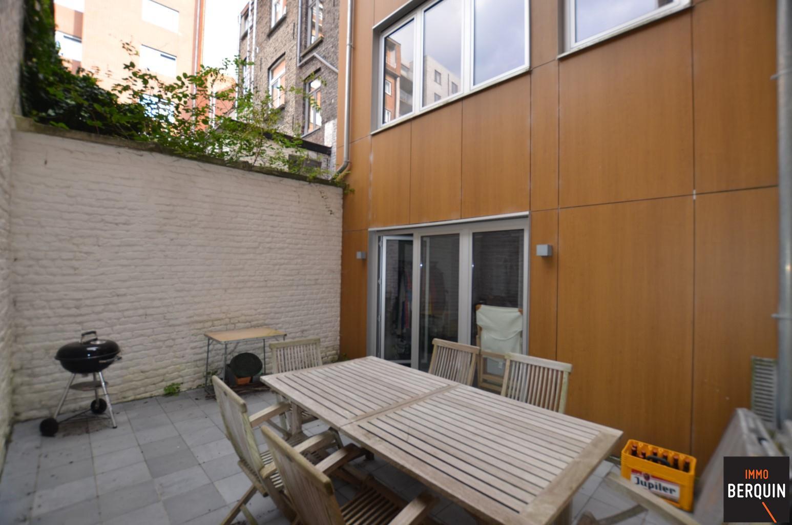 Ruim duplexapp. met 1 slpk. en privatieve binnenkoer  foto 9