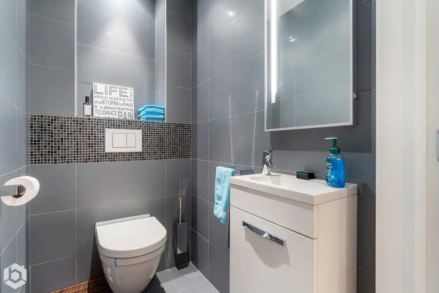 Exclusief gelijkvloers appartement met 2slpkrs, prachtige tuin en zwembad foto 20