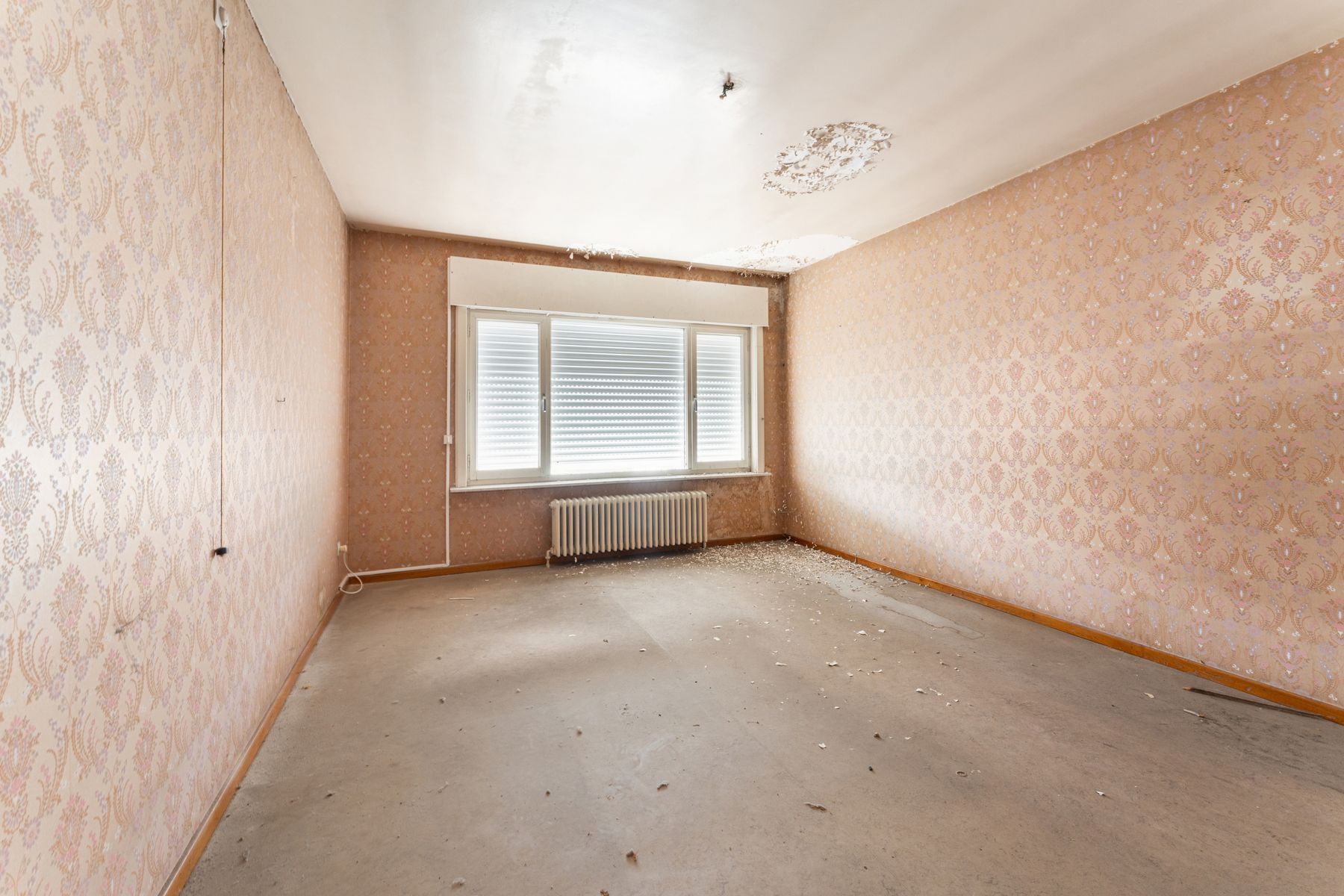 Te renoveren woning met 4 slaapkamers en garage op 432 m² foto 14