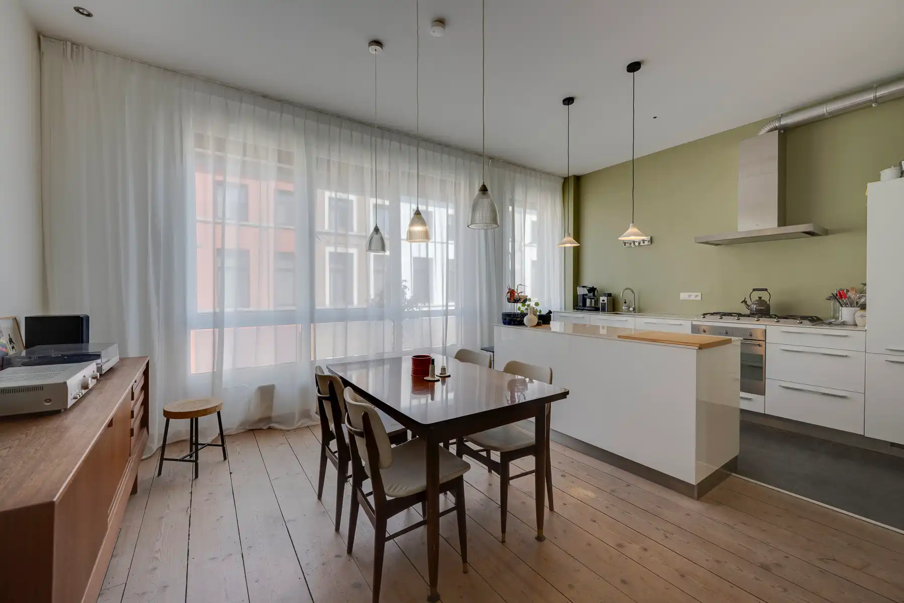 Lichtrijk en top gerenoveerd appartement nabij het Groen Kwartier foto 10