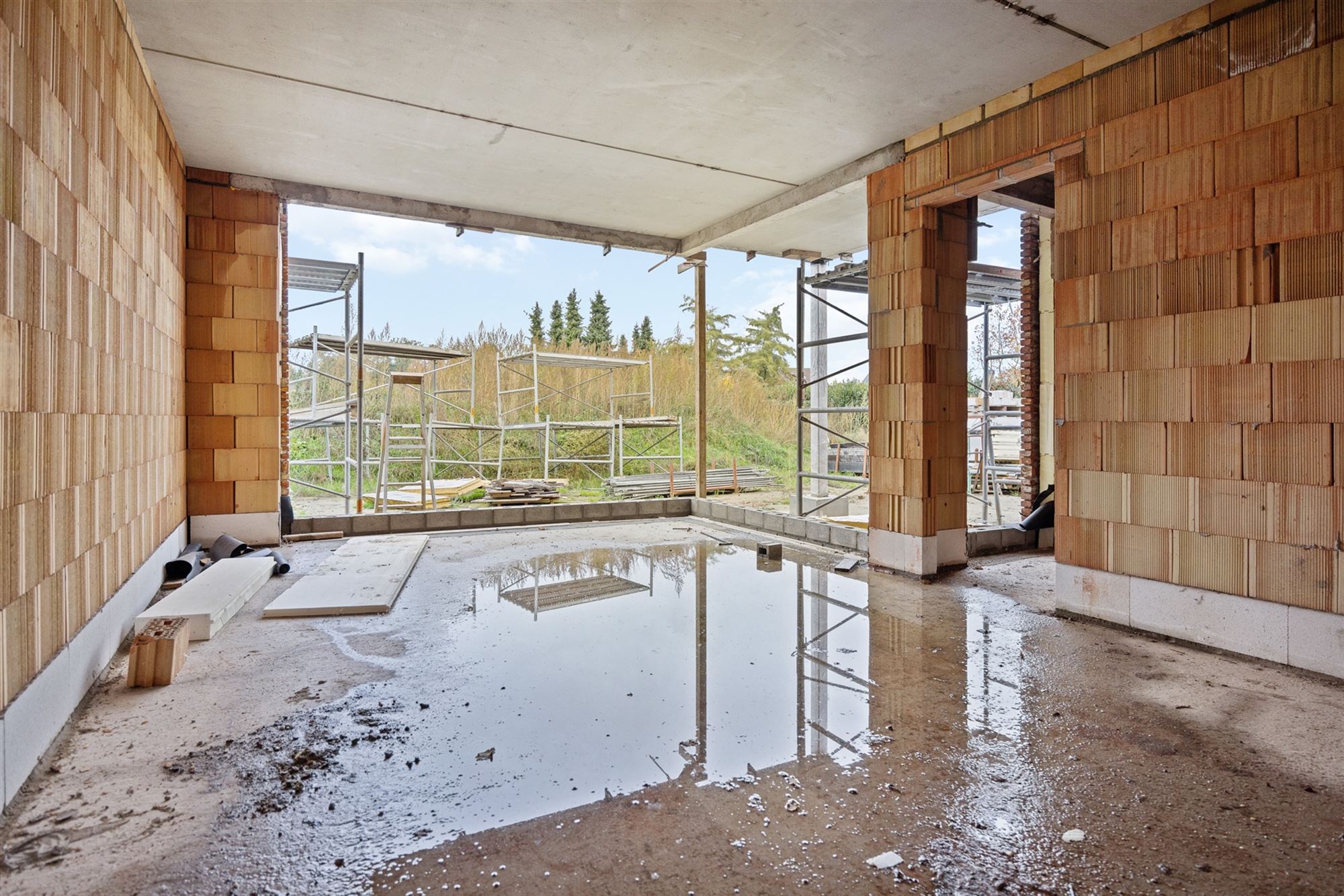 NIEUWBOUWWONING MET 3 SLAAPKAMERS UITERST CENTRAAL DOCH RUSTIG GELEGEN TE ZONHOVEN foto 4