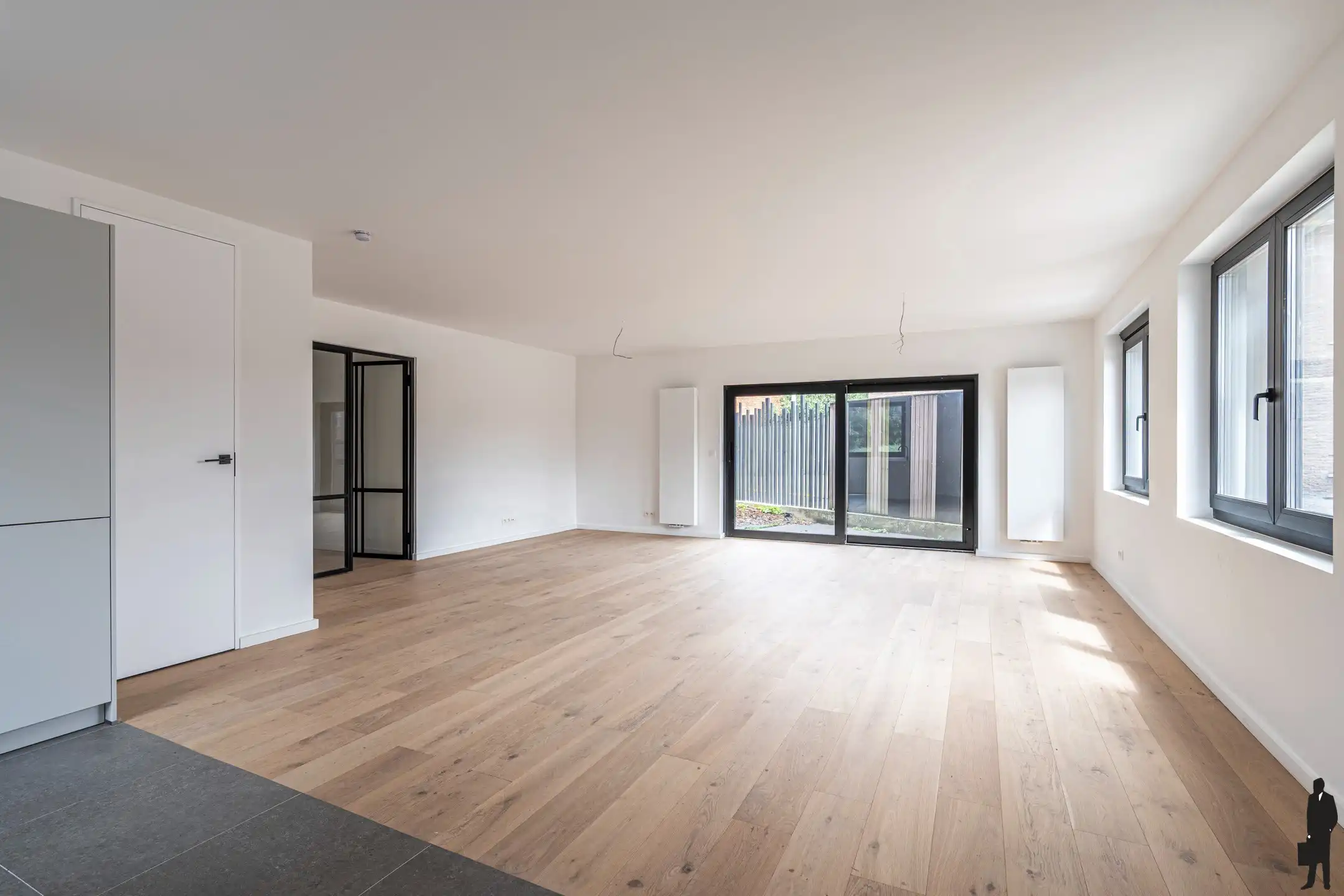 Nieuw, lichtrijk appartement - gelijkvloers, tuin, parking foto 3