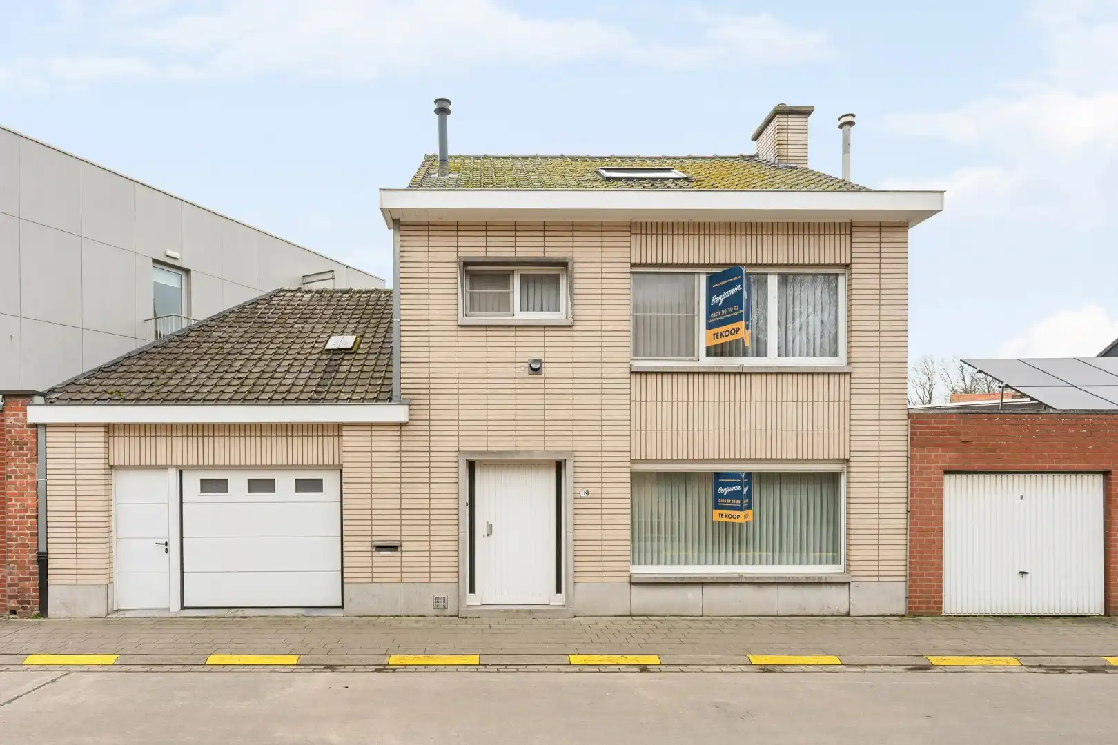 Woning met 3 slaapkamers, zolder, garage en tuin in het centrum van Dadizele foto 16