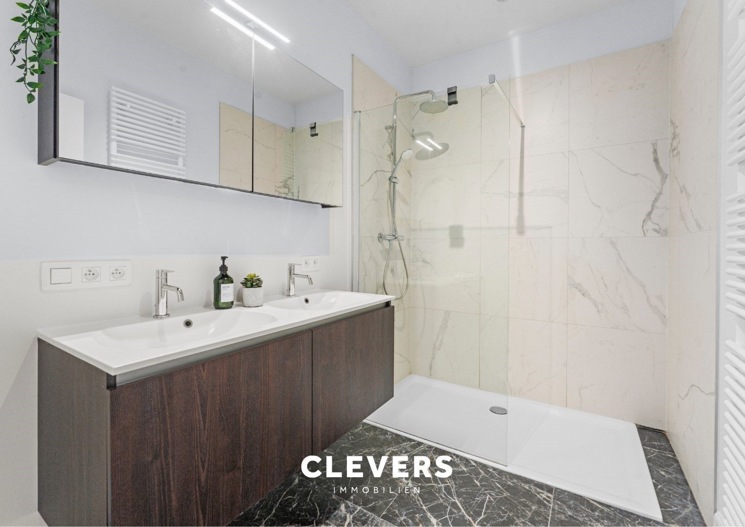Subliem appartement met 2 slaapkamers foto 15