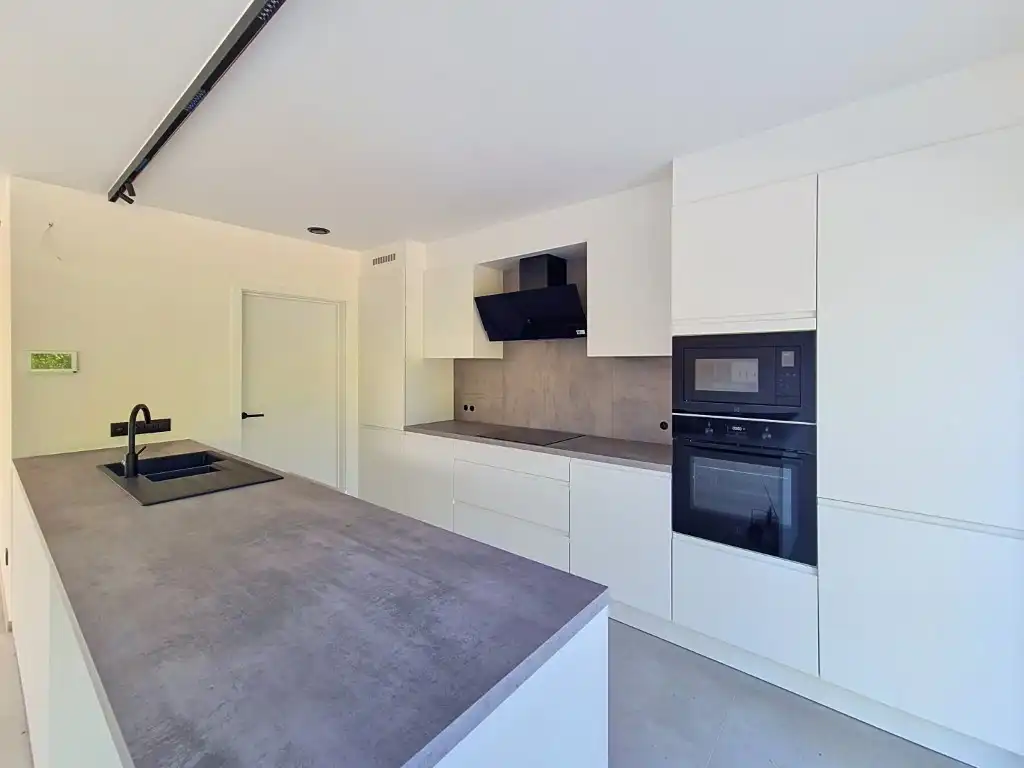 Nieuwbouwwoning met 3 slpk en polyvalente ruimte foto 4