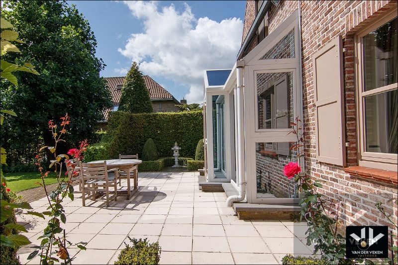 PERFECT ONDERHOUDEN VILLA MET PARKTUIN foto 9