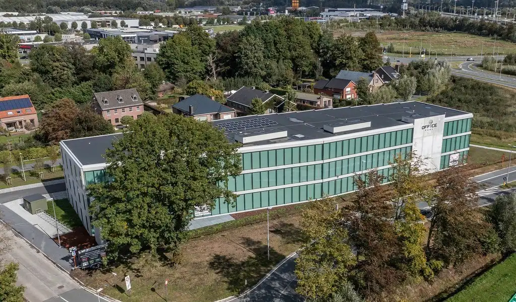 Energiezuinige kantoren te huur in Office Park aan E17 te Lokeren foto 28
