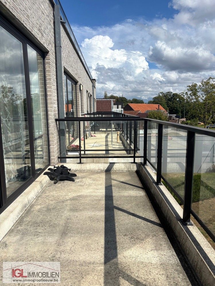 2 Slaapkamerappartement te huur foto 11