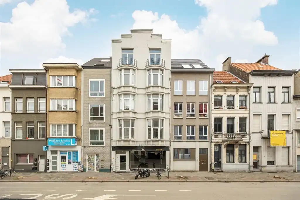 Ruime Handelsgelijkvloers met grote visibiliteit foto 9