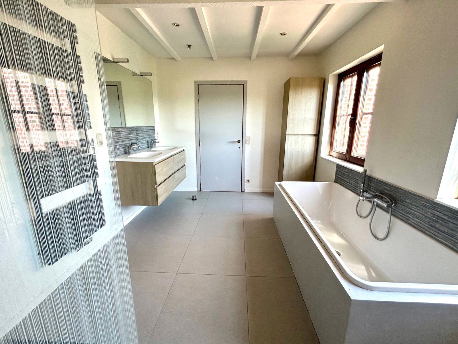 Karaktervolle gezinswoning met 4 slaapkamers en tuin foto 20