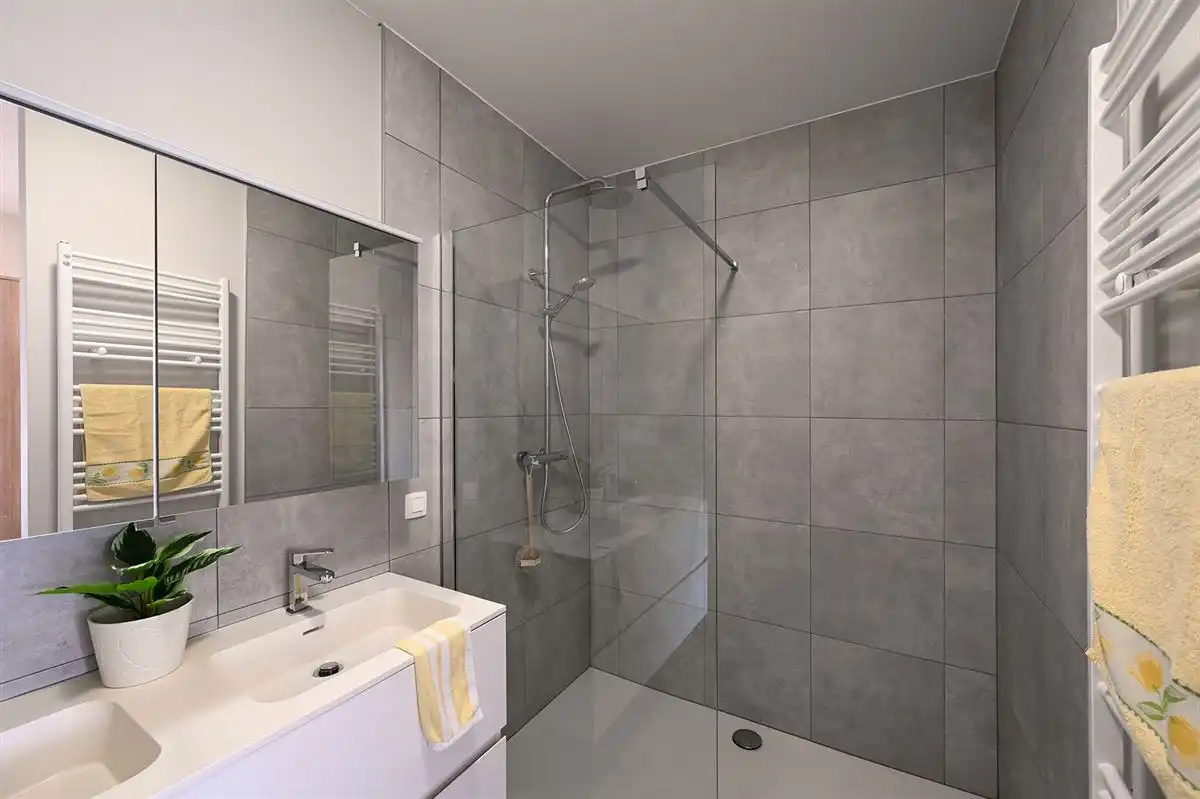 Centraal gelegen appartement met leuk terras foto 12