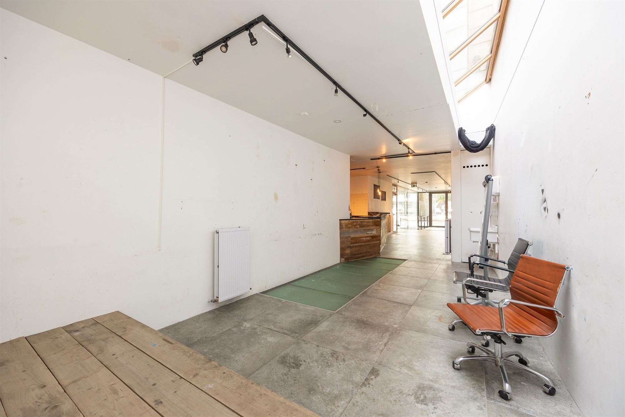 Handelsgelijkvloers van 152m² op toplocatie foto 5