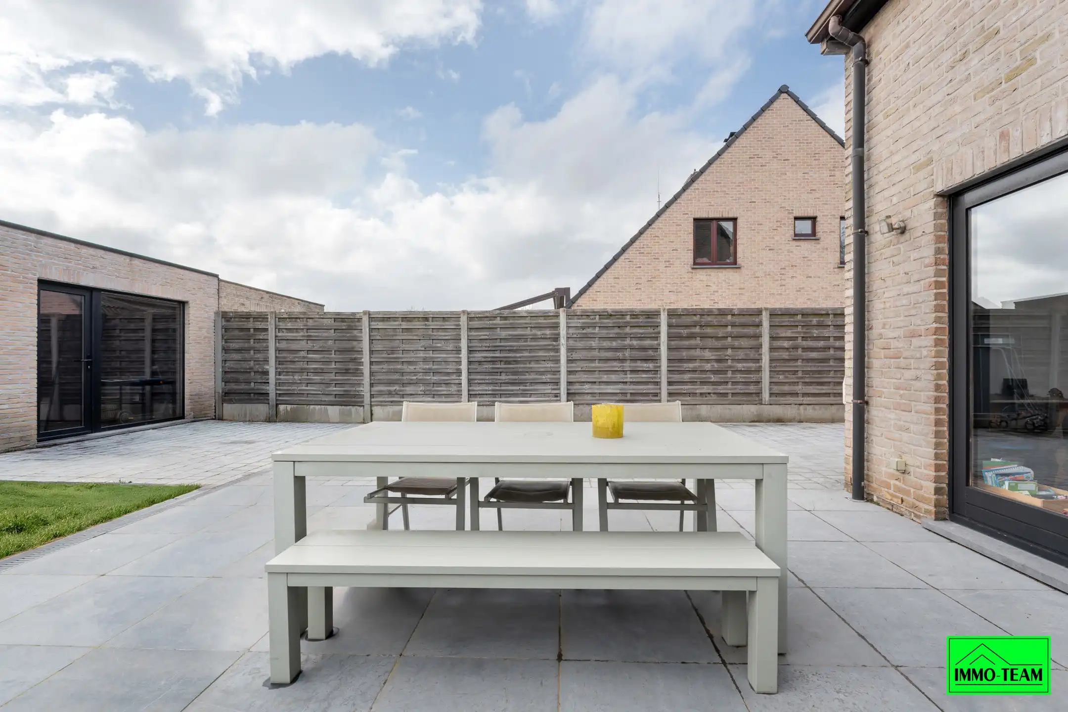 Instapklare 3‑gevelwoning in een rustige, residentiële wijk foto 22