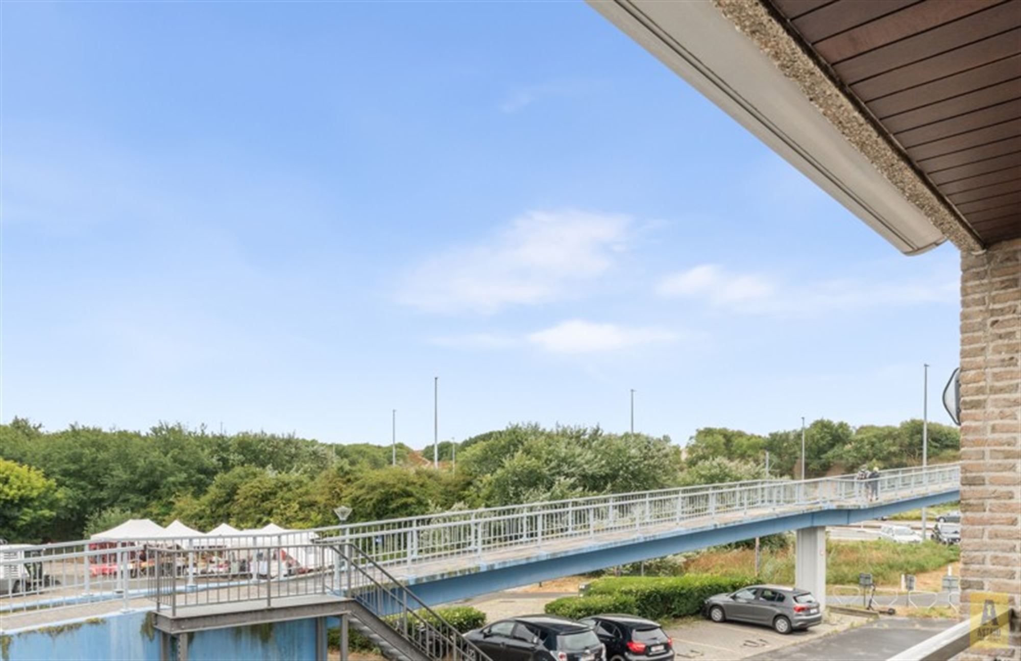 Perfect instapklaar appartement met zonneterras aan zee! foto {{pictureIndex}}