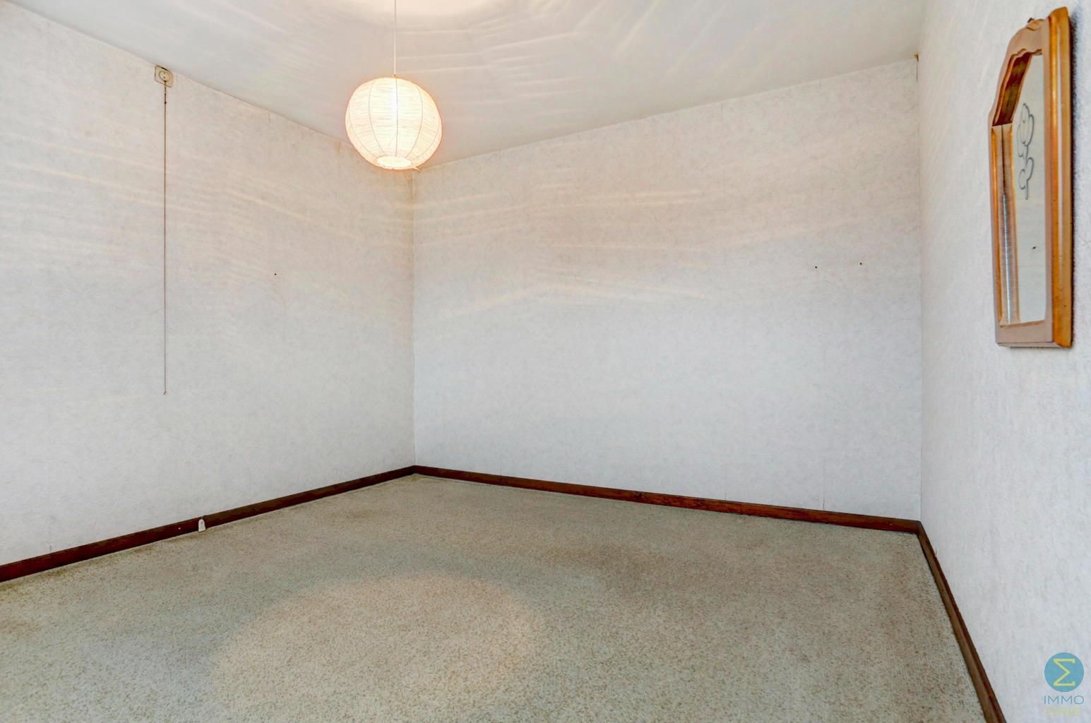 Te renoveren vrijstaande woning met 4 slpks op 898m² grond. foto 21
