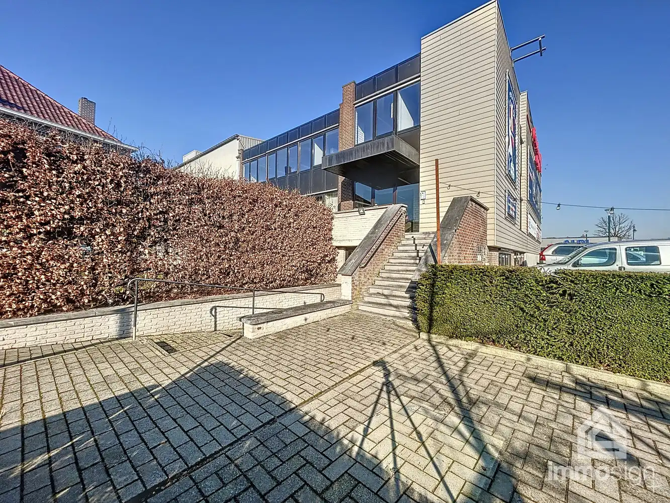 Ruime kantoorruimtes op toplocatie te Bocholt centrum! foto {{pictureIndex}}